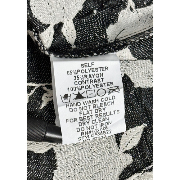 Voy NWT Black White Jacquard Rose Print Puff Sleeve Blouse Small Romantic - Picture 9 of 9